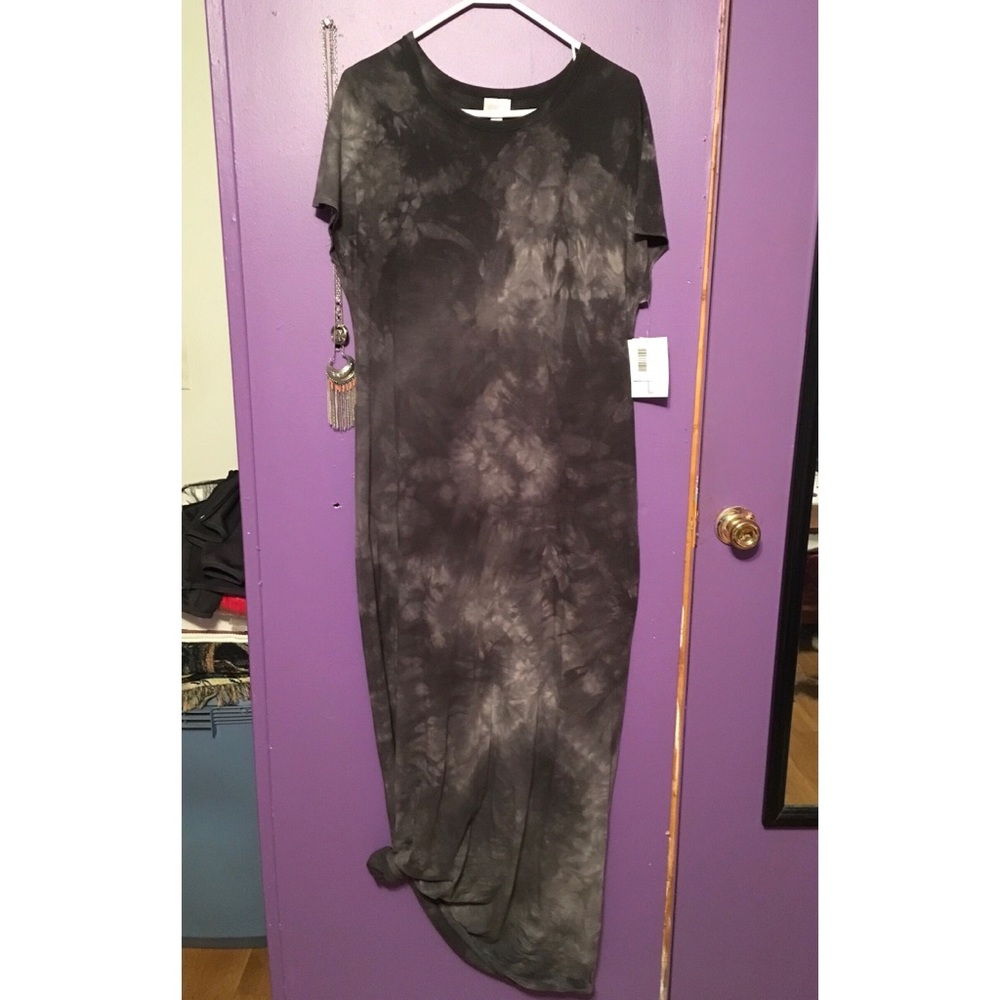 NWT Large Tie Dye Lularoe Maria